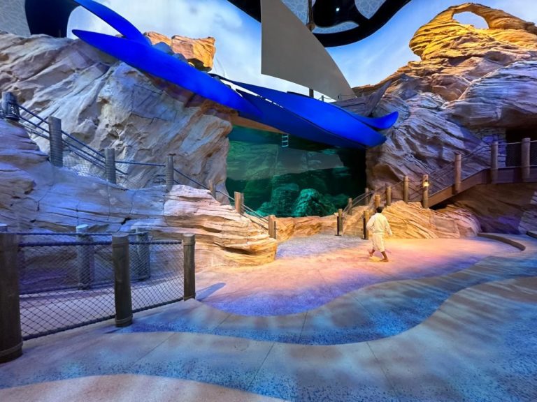 SeaWorld Abu Dhabi Aquarium & Yas Research Center ALSS