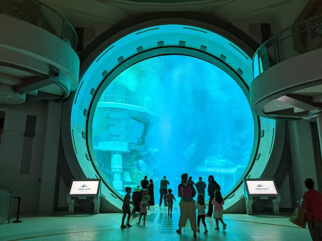 SeaWorld Abu Dhabi Aquarium & Yas Research Center